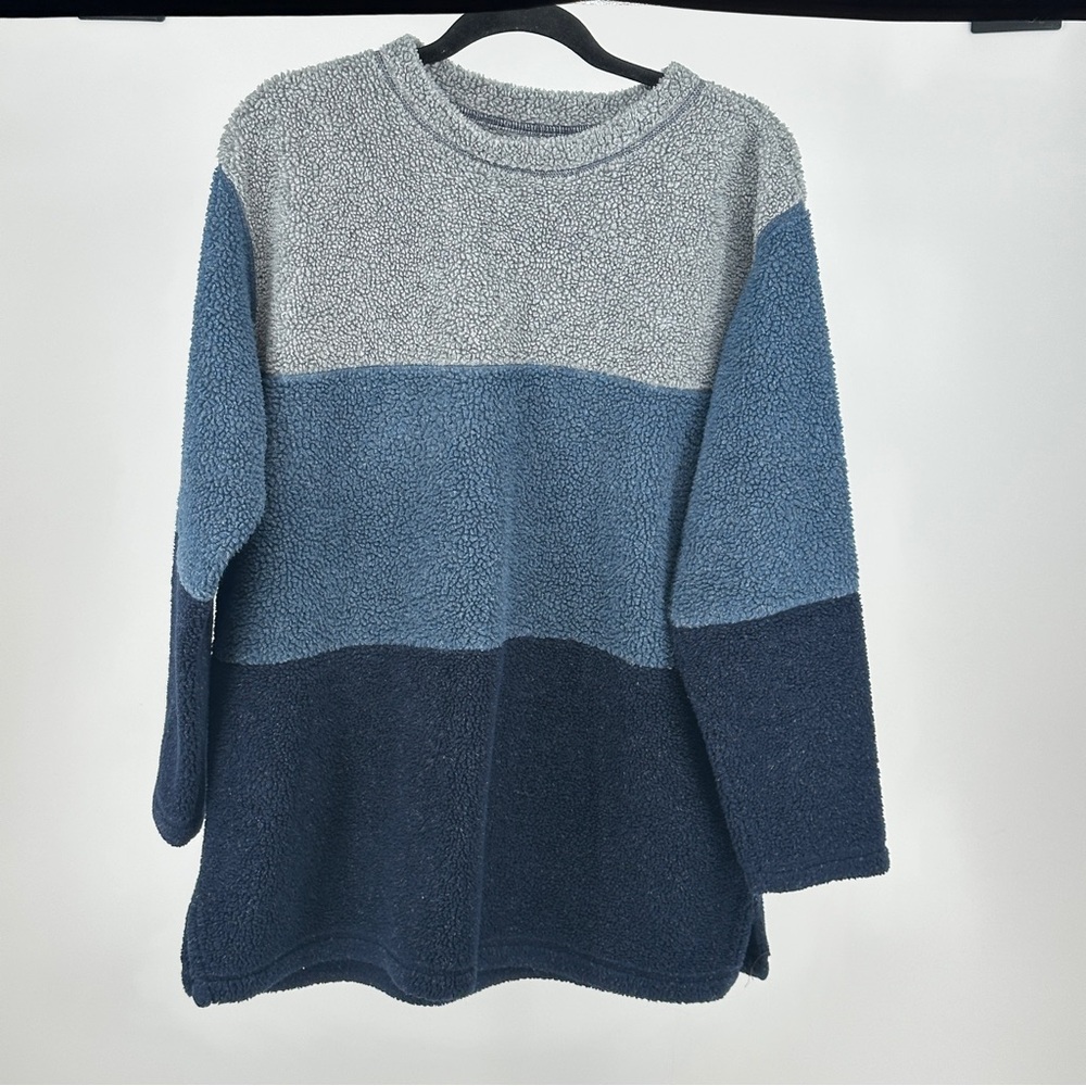 Women’s Large Vintage St. John's Bay Three-Tone Blue Sherpa Pullover Cozy
